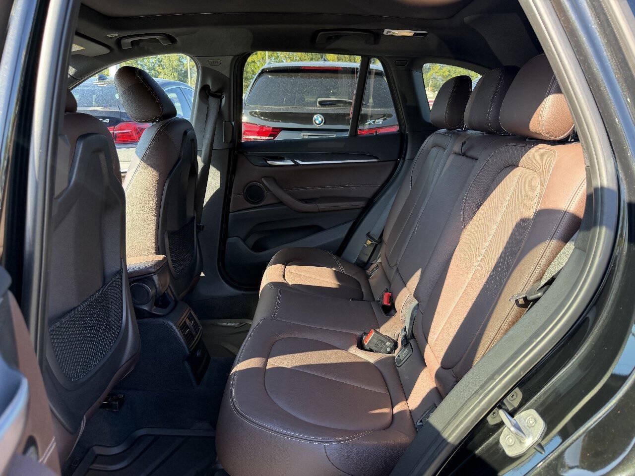 Used 2017 BMW X1 xDrive28i AWD/4WD image 10