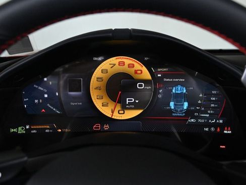 Used 2026 Ferrari Roma Spider RWD image 15