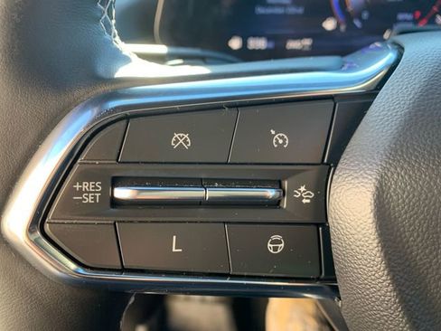 Used 2024 Chevrolet Traverse Z71 w/ Enhanced Driving Package image 31