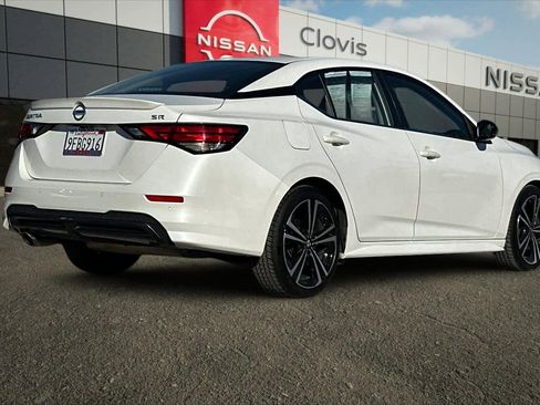 Used 2022 Nissan Sentra SR w/ Lighting Package image 3