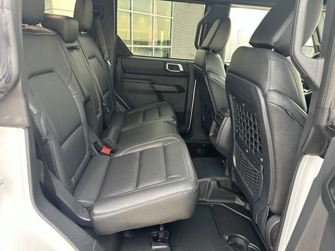 New 2026 Ford Bronco Badlands w/ Sasquatch Package AWD/4WD image 31