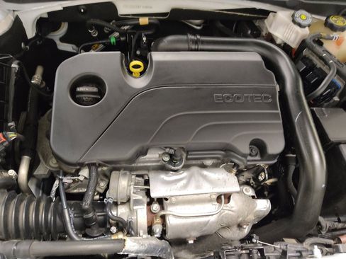 Used 2023 Chevrolet Malibu LS FWD image 30