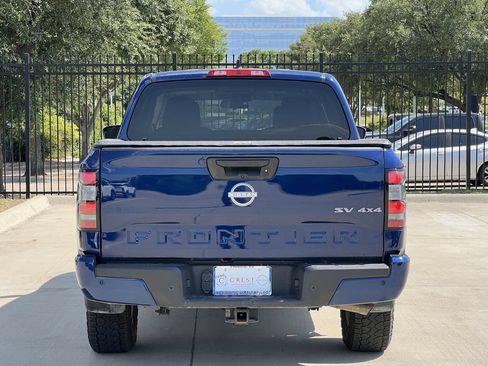 Used 2023 Nissan Frontier SV w/ Technology Package AWD/4WD image 4