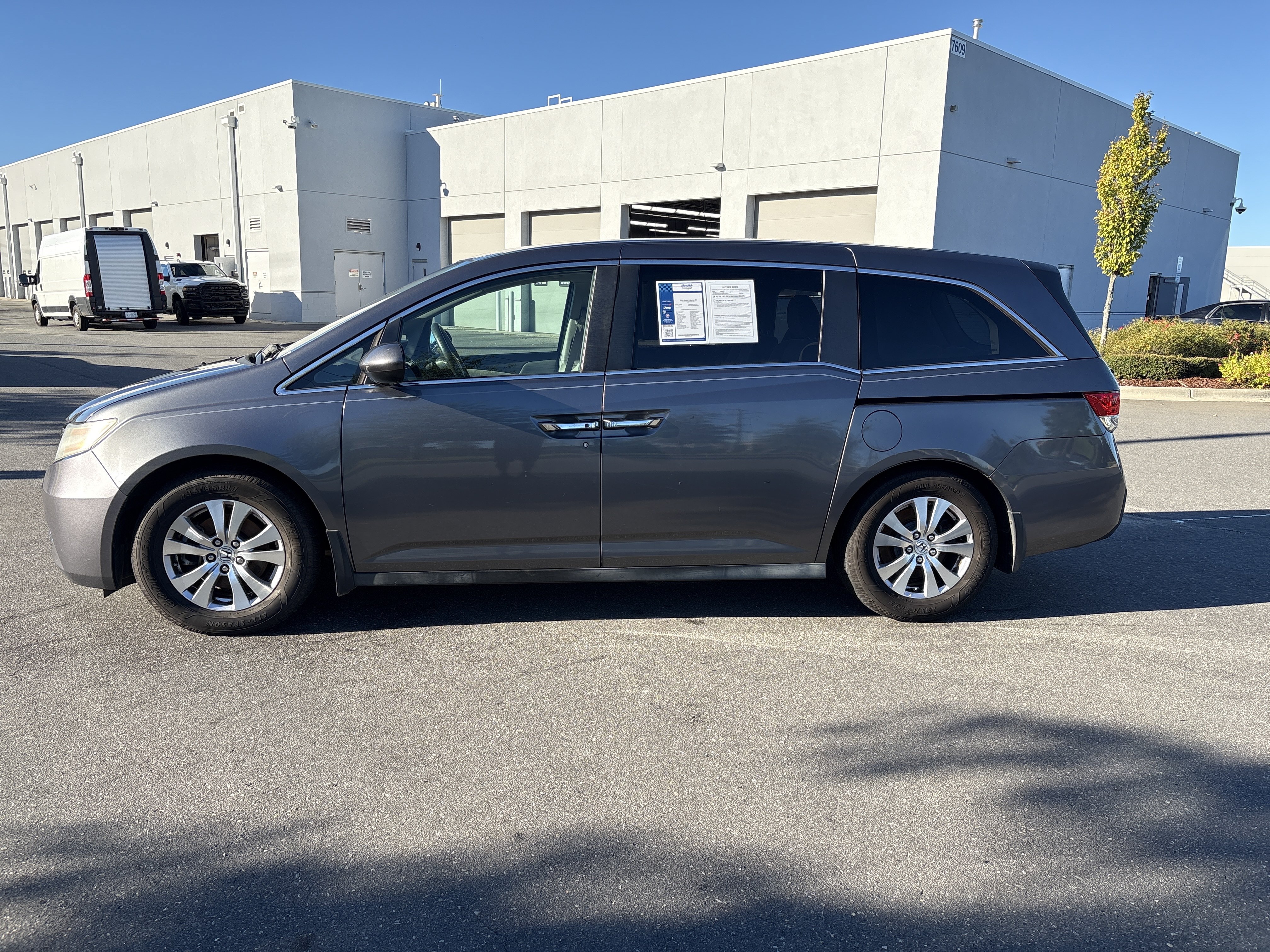 Used 2014 Honda Odyssey EX image 6