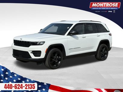Used 2023 Jeep Grand Cherokee Altitude