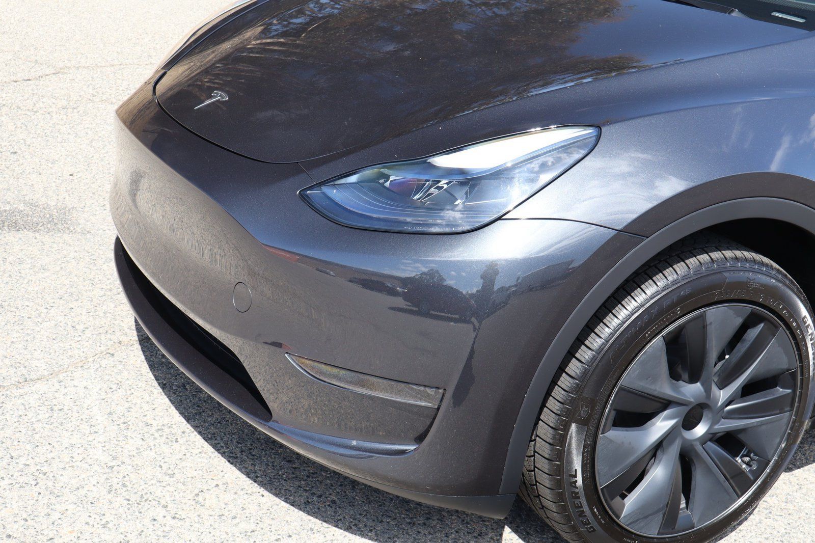Used 2024 Tesla Model Y Long Range RWD image 8