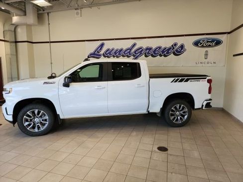 Used 2022 Chevrolet Silverado 1500 RST image 7
