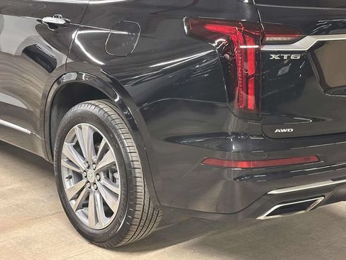 Used 2024 Cadillac XT6 Premium Luxury AWD/4WD image 11