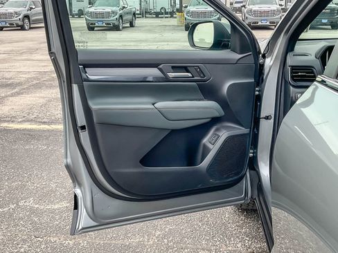 New 2026 GMC Terrain AT4 w/ Technology Package II image 9