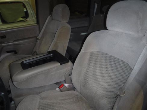 Used 2002 Chevrolet Silverado 1500 LS w/ Off-Road Skid Plate Pkg image 10