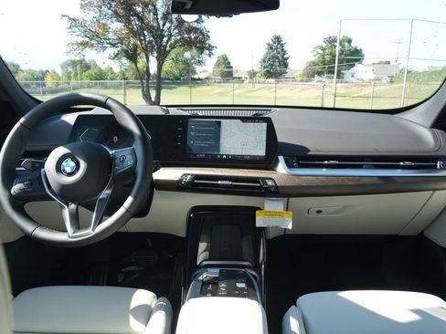 New 2026 BMW X1 xDrive28i w/ Technology Package AWD/4WD image 18