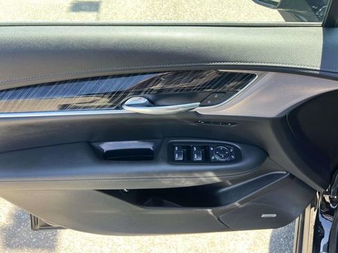 Used 2024 Cadillac XT6 Premium Luxury AWD/4WD image 18