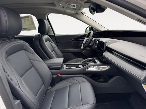 New 2026 Lincoln Nautilus Premier w/ Equipment Group 102A image 17