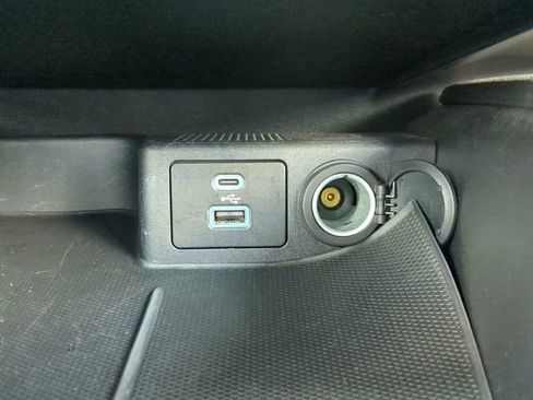 Used 2023 Ford Escape ST-Line image 23