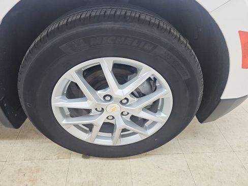 Used 2024 Chevrolet Equinox LT w/ LPO, Floor Liner Package image 9