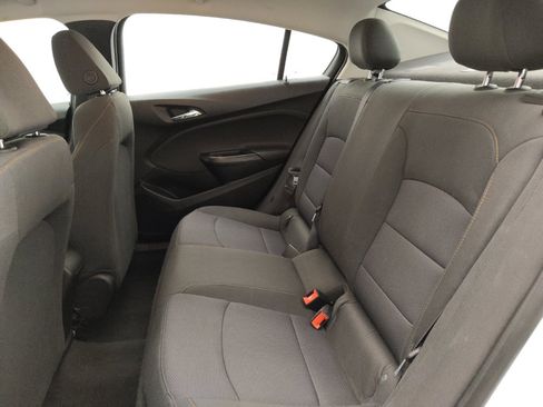Used 2018 Chevrolet Cruze LS FWD image 18