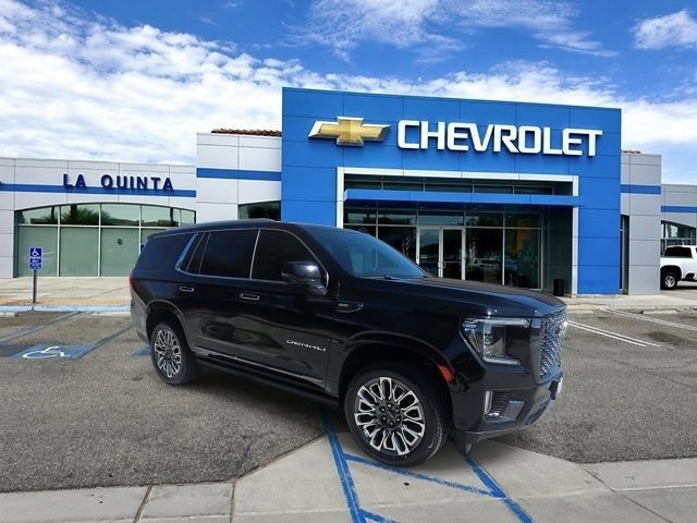 Used 2023 GMC Yukon Denali Ultimate AWD/4WD image 2