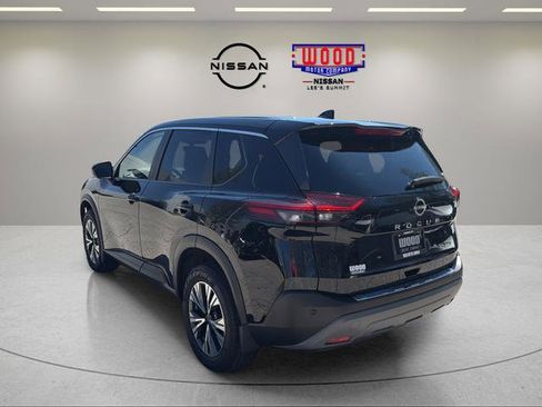 Used 2023 Nissan Rogue SV image 4