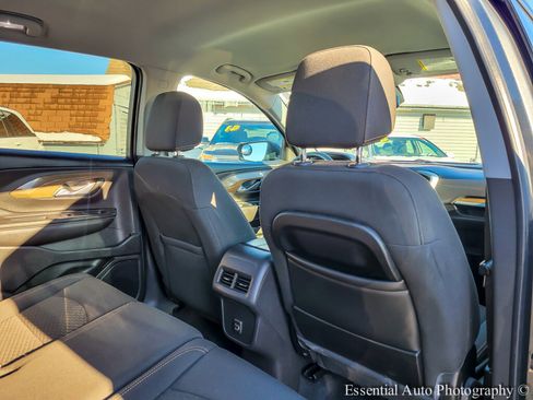 Used 2019 GMC Terrain SLE w/ Driver Convenience Package image 29