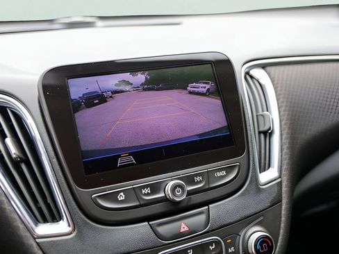 Used 2019 Chevrolet Malibu LT FWD image 20