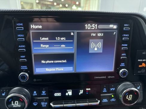 Used 2021 Toyota Highlander XSE AWD/4WD image 20