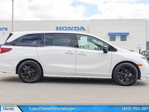 Certified 2024 Honda Odyssey Sport image 6