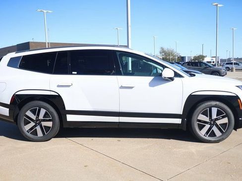 New 2026 Hyundai Ioniq 9 SEL image 4