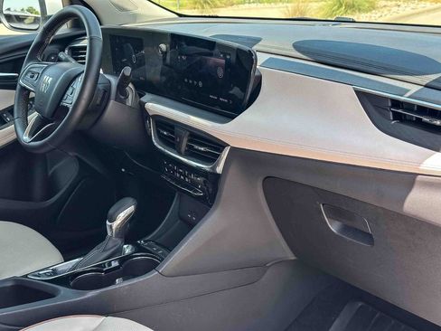 Used 2025 Buick Encore GX Avenir FWD image 21