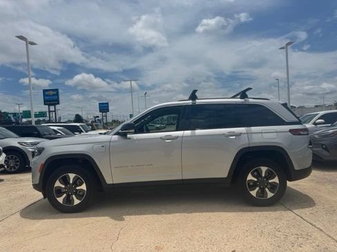 Used 2022 Jeep Grand Cherokee Limited 4xe AWD/4WD image 3