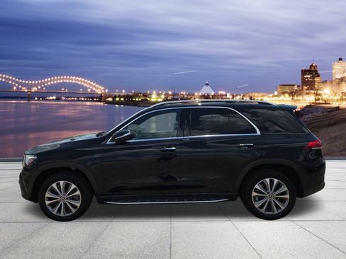 Used 2022 Mercedes-Benz GLE 450 4MATIC image 2