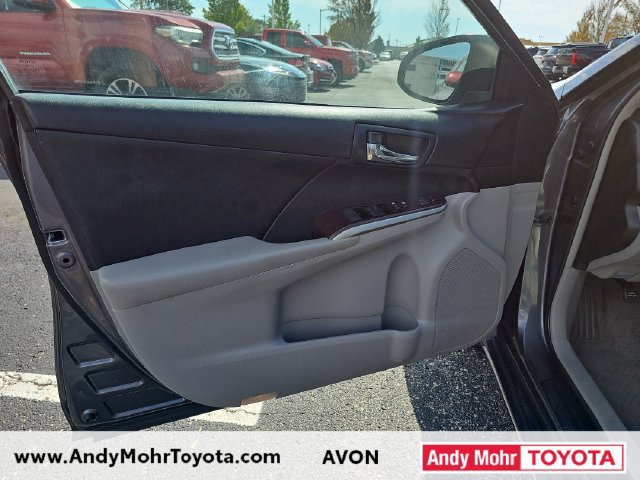 Used 2014 Toyota Camry XLE FWD image 11