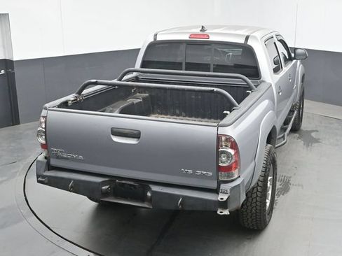 Used 2015 Toyota Tacoma 4x4 Double Cab w/ SR5 Package image 25
