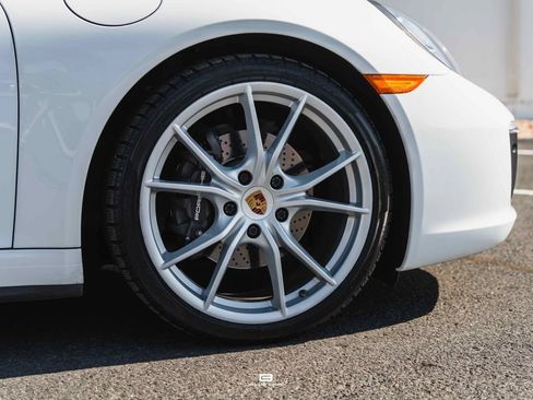 Used 2019 Porsche 911 Targa 4 AWD/4WD image 35