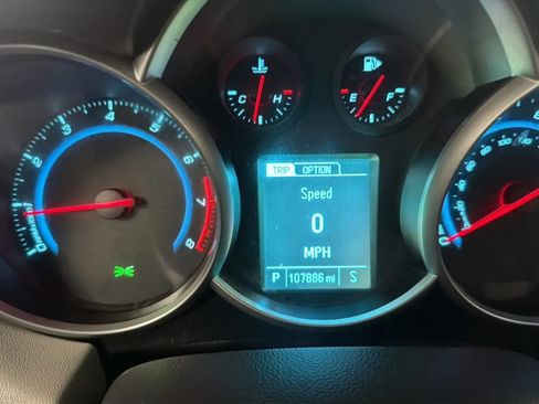 Used 2013 Chevrolet Cruze LS FWD image 12
