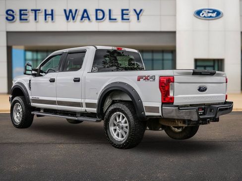 Used 2018 Ford F250 XLT w/ FX4 Off-Road Package AWD/4WD image 46