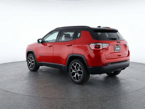 Used 2025 Jeep Compass Limited AWD/4WD image 6