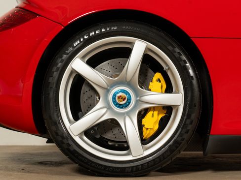Used 2004 Porsche Carrera GT RWD image 43