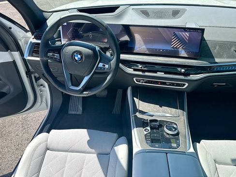 Used 2026 BMW X5 xDrive40i w/ Executive Package AWD/4WD image 19
