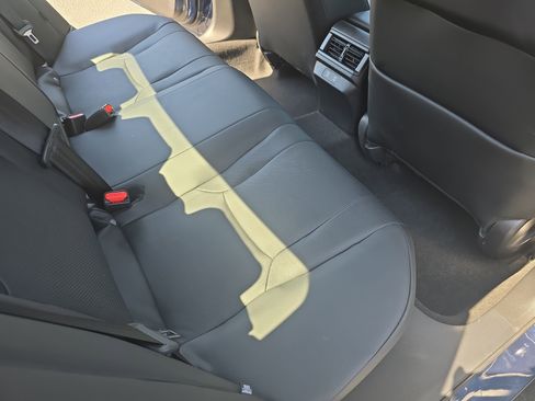 Used 2023 Honda Accord Touring image 11