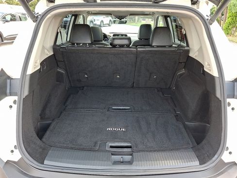 Certified 2022 Nissan Rogue Platinum w/ Head-Up Display Package image 33