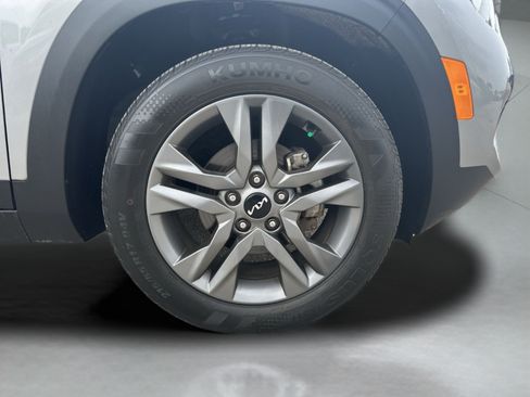 Used 2023 Kia Seltos S FWD image 39