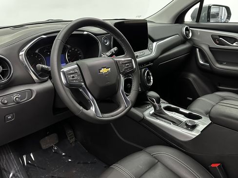 Used 2024 Chevrolet Blazer LT w/ Sound & Technology Package image 8