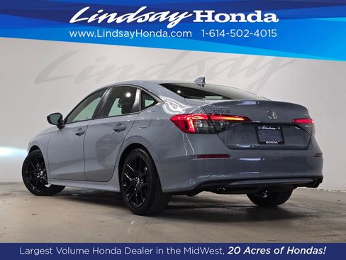 Used 2023 Honda Civic Sport image 4