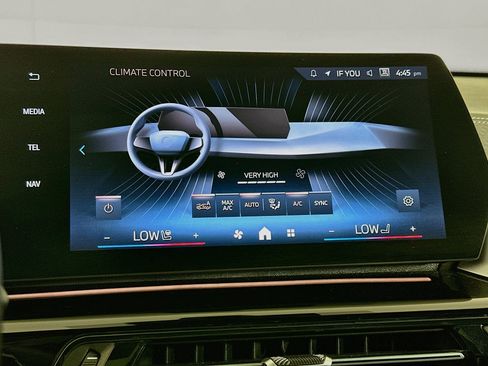 Used 2026 BMW X2 xDrive28i w/ Convenience Package AWD/4WD image 23