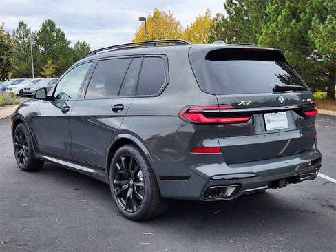 New 2026 BMW X7 xDrive40i image 3