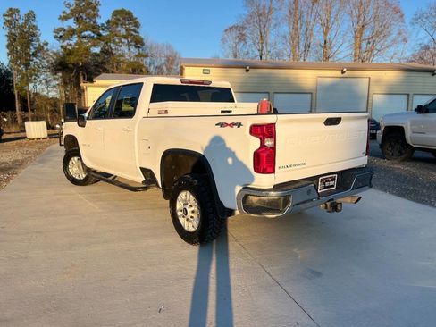 Used 2020 Chevrolet Silverado 2500 LT w/ Convenience Package image 28