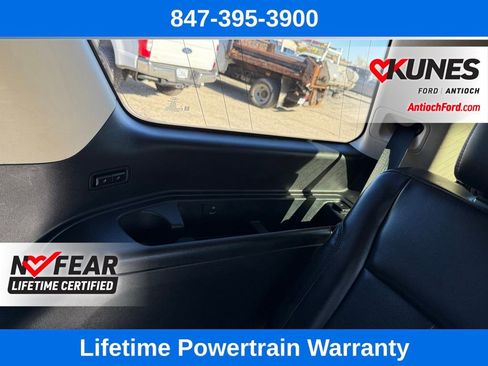 Used 2023 Ford Expedition XLT image 27