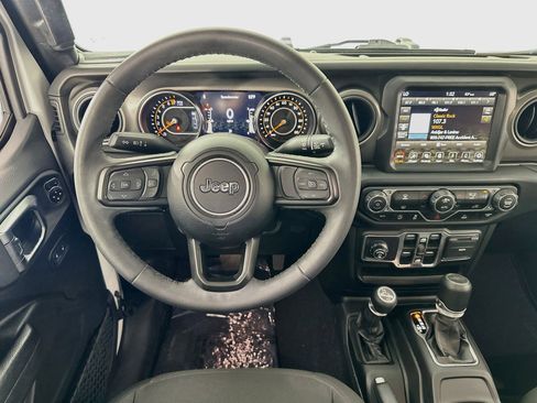 Used 2023 Jeep Gladiator Sport AWD/4WD image 21