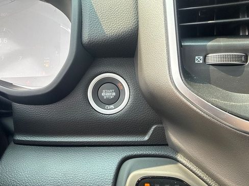 New 2026 RAM 1500 Big Horn AWD/4WD image 15