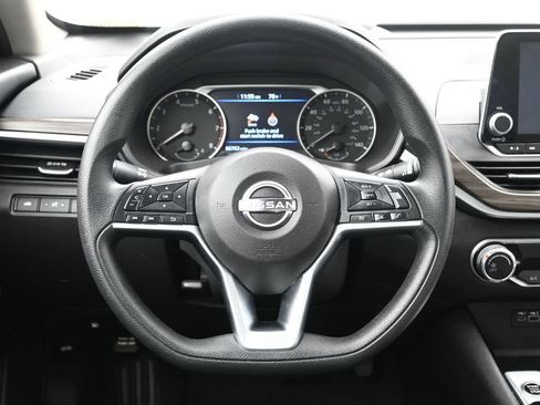 Certified 2024 Nissan Altima 2.5 SV FWD image 13